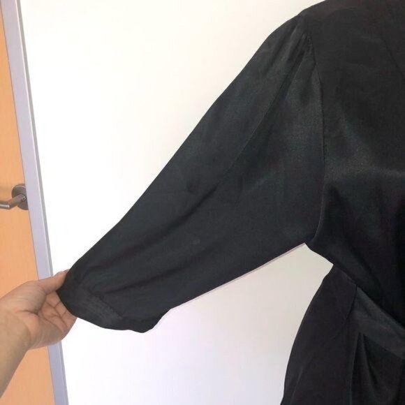 Victoria’s Secret Short Robe Womens Large L Black Three Quarter Sleeves Belt - Picture 5 of 10